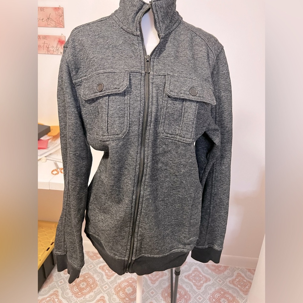 3 for $20 Bundle any 3 items priced $15 and under and get them for $20.🛍️🛍️🛍️
